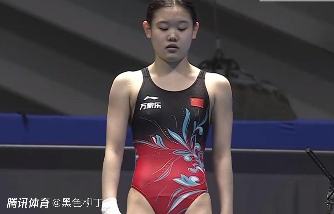 国外美女脚心比赛视频