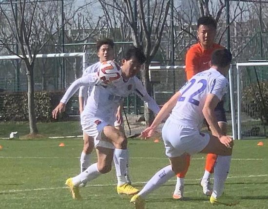 日韩伊人
